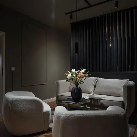 Leipzig Suites Aparthotel *